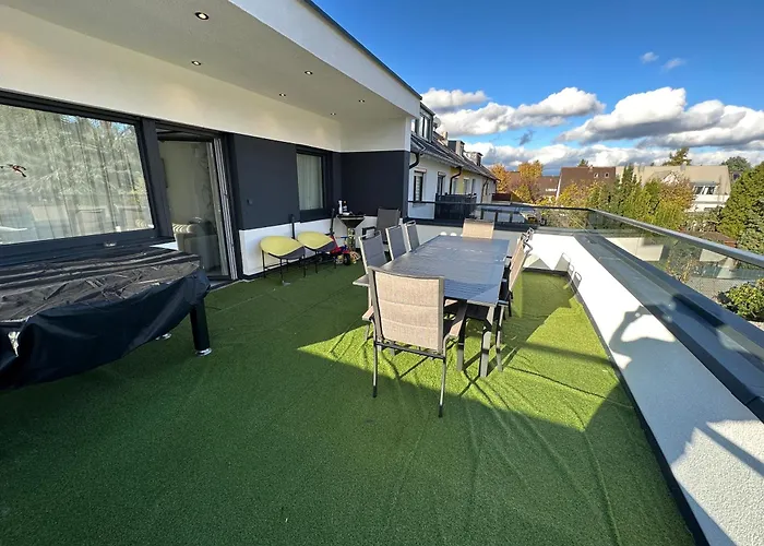 Day Young Life 85qm Terrasse Lounge, Grill, Carport Appartement